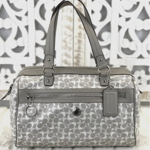 AUTHENTIC NWOT COACH CHELSEA BIAS SIGNATURE BAG - Picture 1 of 9